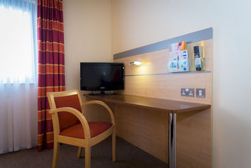 هتل Holiday Inn Express Aberdeen - Exhibition Centre