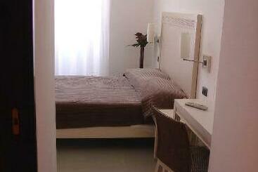 Hotel Navona Apartments