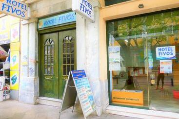 هتل Fivos   Hostel