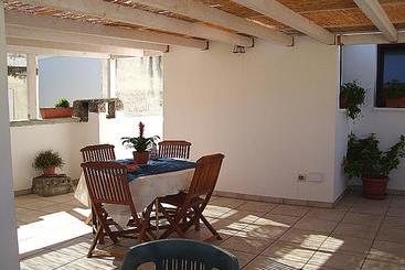 هتل B&b Dimora Vicolungo