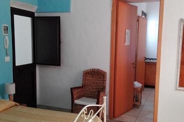 هتل B&b Dimora Vicolungo
