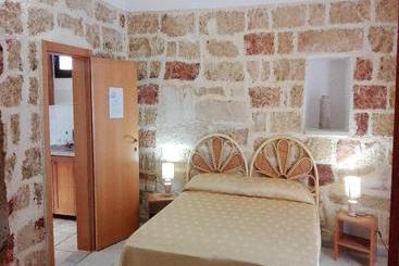 هتل B&b Dimora Vicolungo