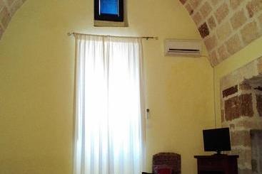 هتل B&b Dimora Vicolungo
