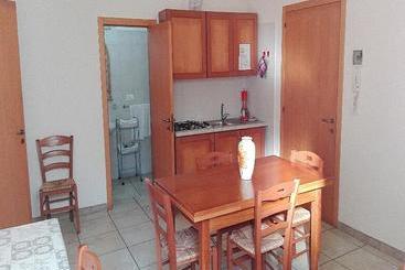 هتل B&b Dimora Vicolungo