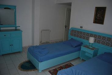 هتل La Corniche Guest House