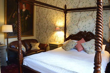 هتل Lonsdale House