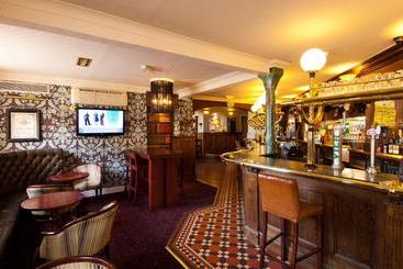 هتل The Globe And Crown