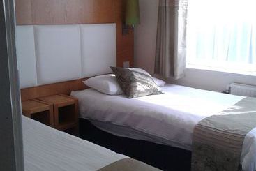 هتل The Altrincham Lodge