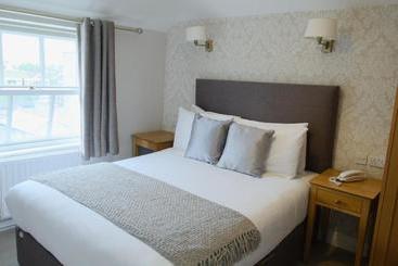 Latchfords Self Catering Apartments