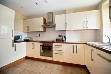 هتل Staycity Aparts Saint Augustine Street