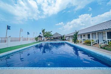 فندق Juness Beach Resort