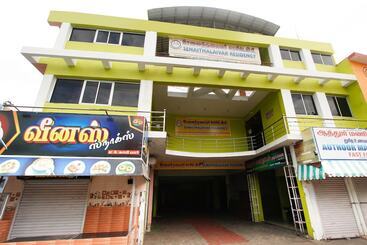 호텔 Spot On 60738 Senaithalaivar Residency