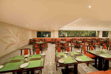 هتل Jade Suites  Luxury Boutique