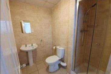 هتل Stratton Cottage Guesthouse