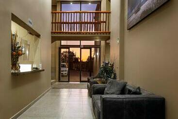 هتل Upington Inn