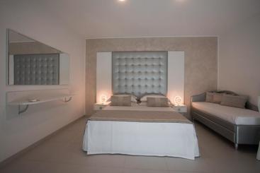 استراحتگاه Baia Del Sole Vasto