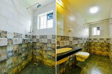 هتل Fabescape Vagator Retreat Resort With Swimming Pool   Nr Vagator Beach