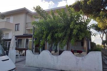 پانسیون Room In Bb   Quadruple Room For A Totally Relaxing Holiday