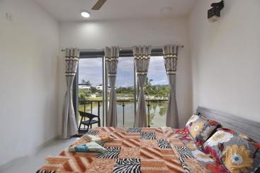 استراحتگاه Sky Villa 2bhk Lonavala