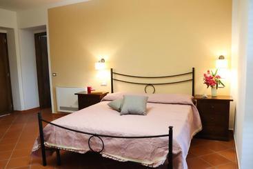 ベッドアンドブレックファースト Agriturismo Il Pero
