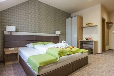 تختخواب و صبحانه Veres Motel