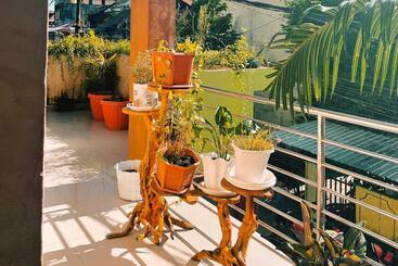 هتل Almira Homestay Ambon Mitra Reddoorz