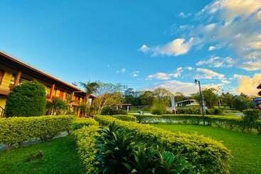 هتل El Nido Lodge