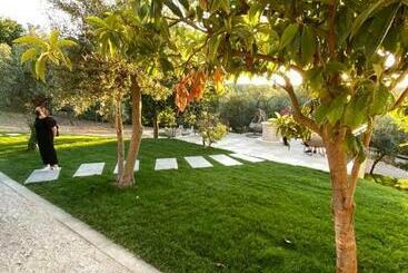 استراحتگاه Relais Frasimon Antico Casale