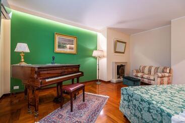 تختخواب و صبحانه Musae Apartments