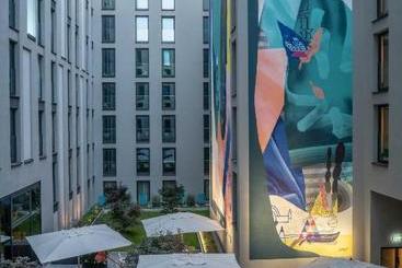 Motel One Berlin Alexanderplatz