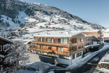 Sporthotel Chalet