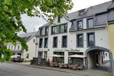 3h Hotels