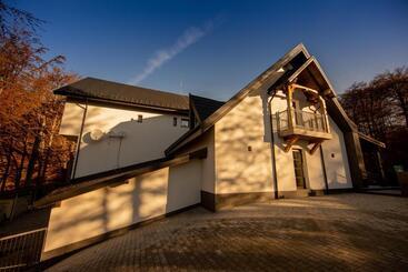 בית מלון כפרי Hanul Tentea Pasul Gutai