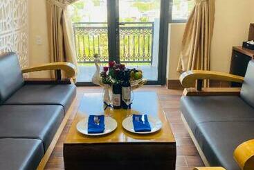 هتل Khách Sạn Yên Châu