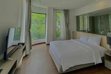 Mansion Park Hotel & Apartment