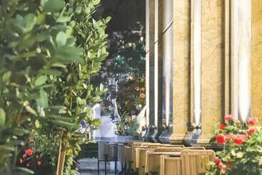 Mansion Park Hotel & Apartment