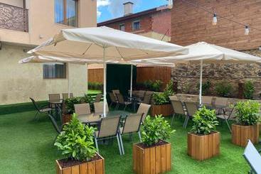 پانسیون Guest House Wishmore