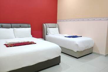 בית מלון כפרי Puteri Miqaila