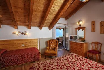 בית מלון כפרי Garnì Villanova