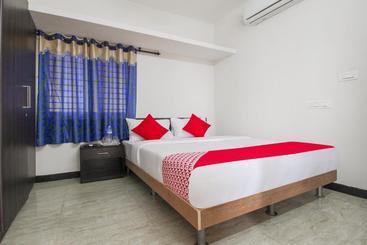 Отель Oyo 43975 Honey Residency