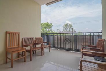 پانسیون Reddoorz Syariah At Jalan Cilik Riwut Kapuas