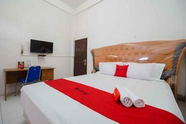 بنسيون Reddoorz Syariah Near Stasiun Kereta Api Kisaran
