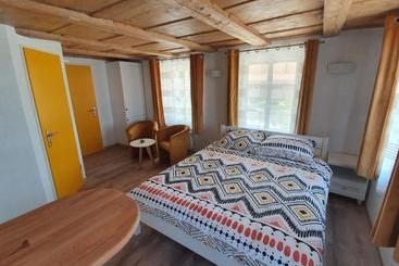 호스텔 Gasthof Schwanen Radelfingen
