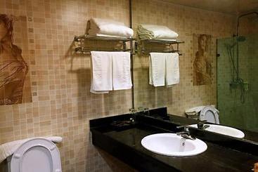 Jun Hotels Chongqing Yubei District Jiangbei International Airport Airport Plaza