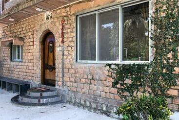 בית מלון כפרי Zohra Baugh, A Green & Organic Farmhouse Stay With All Amenities