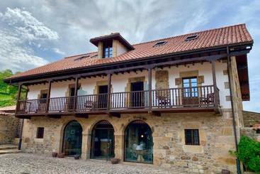 Akla Hotel Suites Valles Pasiegos - Llerana