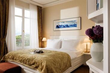 فندق Yachthafenresidenz Hohe Dune