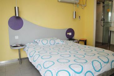 Motel 168 Jinhua Yang Guang Road Inn