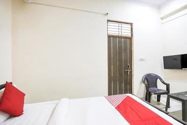 هتل Oyo 77842 Triveni Darshan