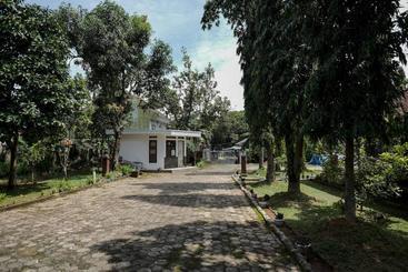 هتل Rumah Pahoman Syariah Mitra Reddoorz